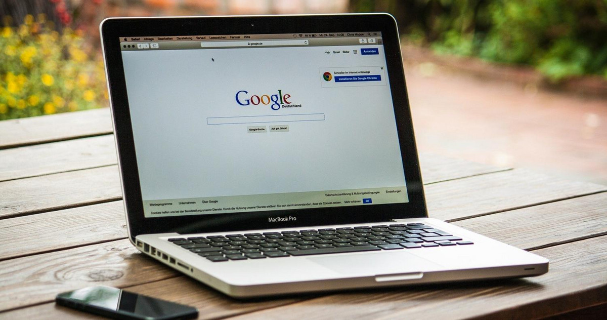 Bild eines Laptops mit Google als Beispiel für Entrepreneurship
